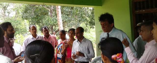 අඩු ආදායම් ලාභී පවුලක් සදහා නව නිවසක් ලබා දීම